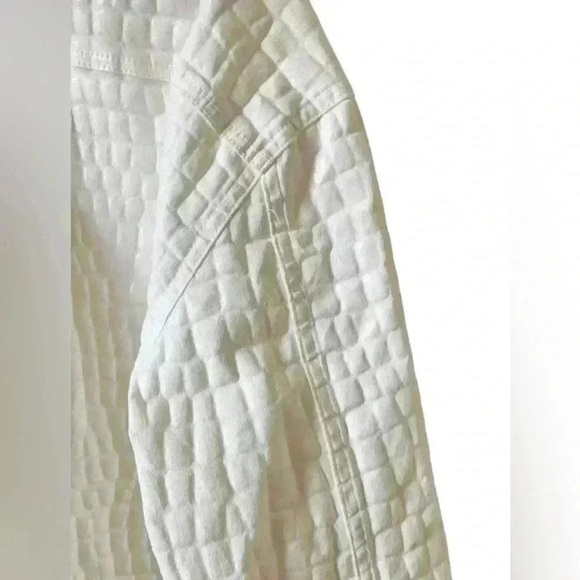 Good American Shiny Croc Print Oversized White Button Up Shacket - Picture 6 of 14